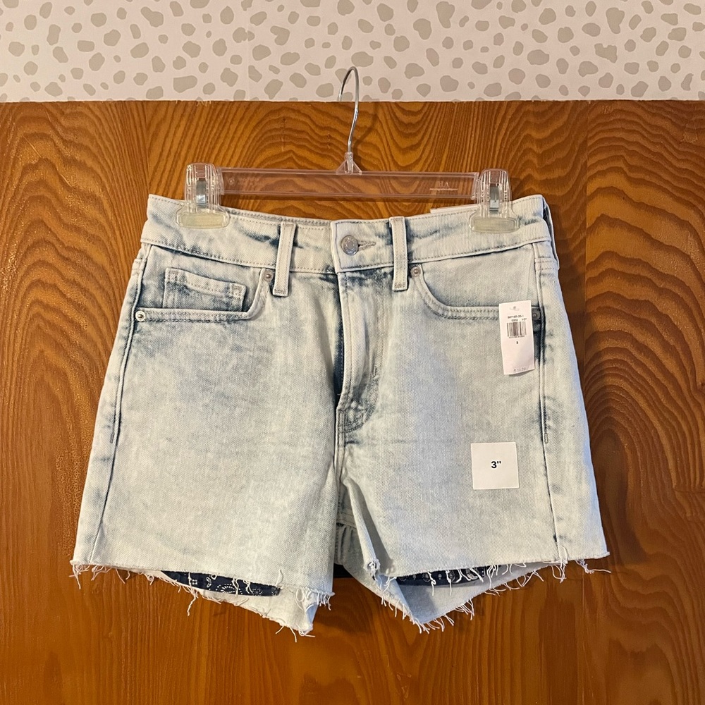 Old Navy high waisted short size 2.